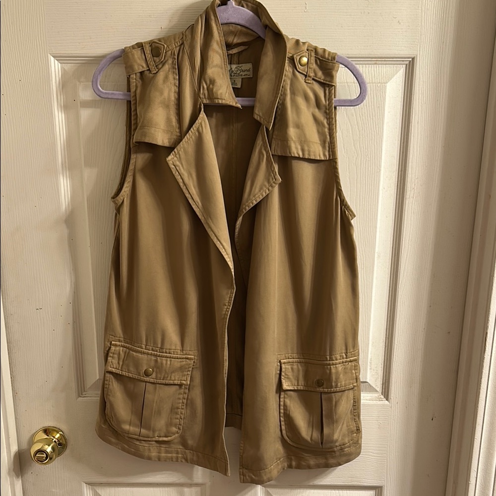 Forever 21 Tan Utility Vest